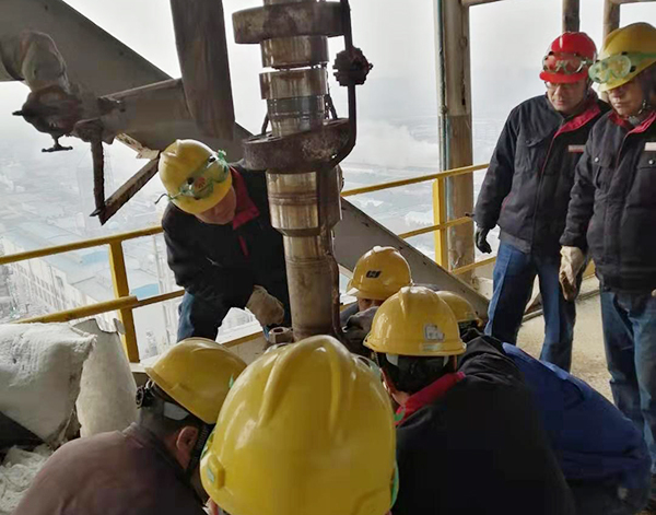 1579698841333476.jpeg 麓戰(zhàn)年關 團結一心保尿素生產 (1).jpg