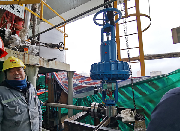 1606132076524874.jpeg 檢修人員對FV101副線閥第一階段安裝完成.jpg