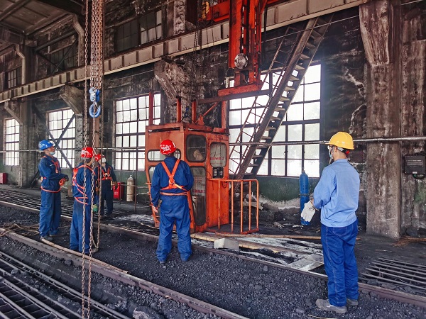 1651997829883255.jpeg 配圖2-現(xiàn)場作業(yè)監(jiān)督.jpg