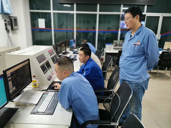 1652351130945311.jpeg 停車時(shí)的控制室.jpg