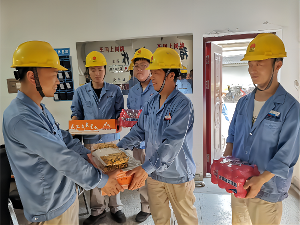 1667353767166852.png 工會(huì)送清涼(1).png