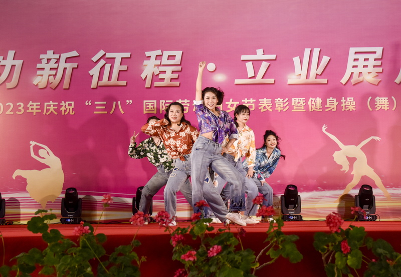 1678368495660239.jpeg 旭日初升.JPG