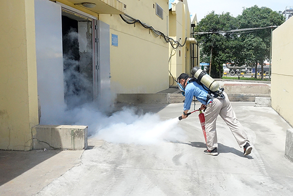 1686236233676152.jpeg 2023年6月8日運(yùn)銷市場(chǎng)部進(jìn)行硫磺庫著火事故應(yīng)急演練1 600.jpg