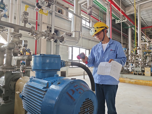 1687862517832321.jpeg 現(xiàn)場機泵測溫.jpg