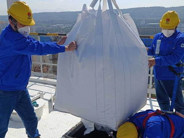 1697529533251174.jpeg 大噸包到達頂部加砂口.jpg