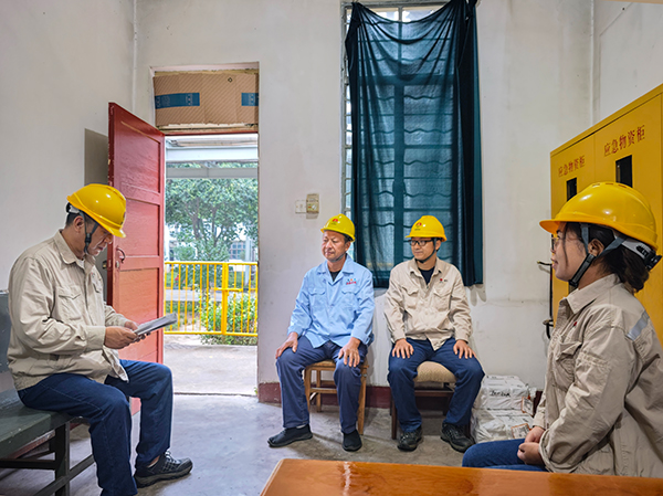 1727657621957722.jpeg 9月29日9點(diǎn)班長董小岐開展演前動員.jpg