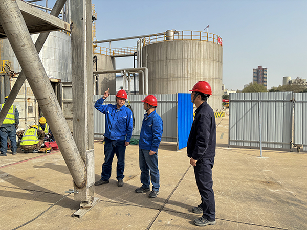 031743667467196363.jpg 項目預(yù)制現(xiàn)場,聽取匯報照片.jpg