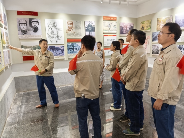 181752826342256174.jpg 7.16 聯(lián)合黨支部開展“傳承紅色基因 踐行八項(xiàng)規(guī)定精神”主題黨日活動 附圖3.jpg