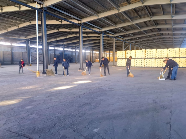 031764721893815371.jpg 運銷部:黨建引領(lǐng)強監(jiān)督 黨員帶頭促規(guī)范 6S管理繪就倉儲新圖景.jpg